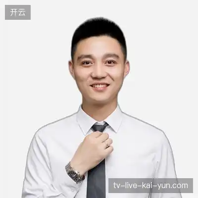 万强翔